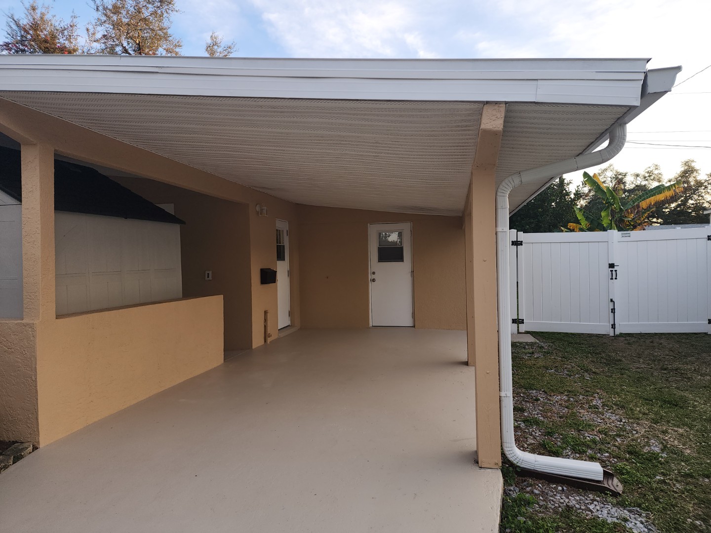 100-carport A